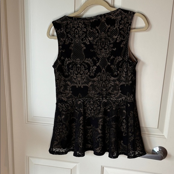 Witchy Lacey look, Black and Beige Patterned Tank Top with Peplum Sz M - Picture 3 of 5